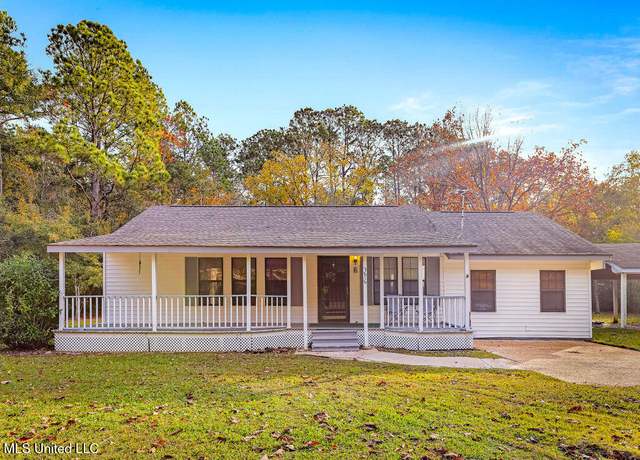 Property at 3816 Old Spanish Trl, Gautier, MS 39553, 3 beds, 2 baths