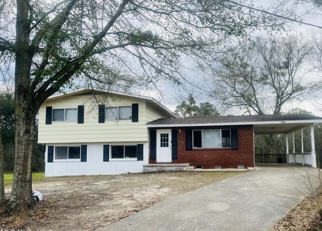 Property at 3806 Devonshire Dr, Moss Point, MS 39563, 4 beds, 2.5 baths