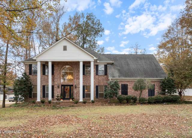 Property at 4235 Chalice Dr, Southaven, MS 38672, 5 beds, 2.5 baths
