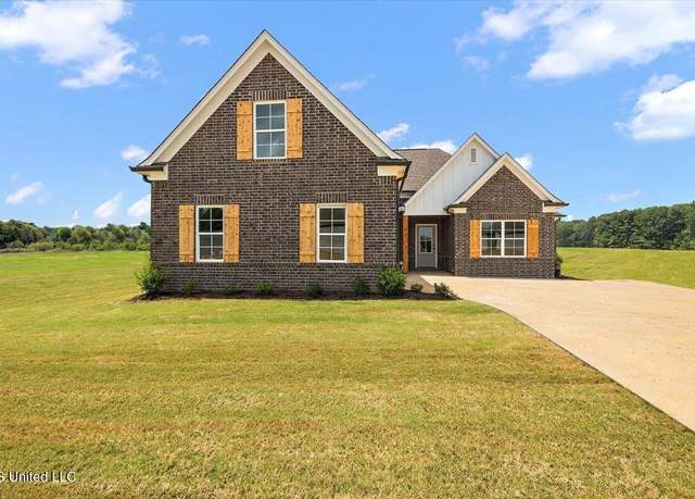 Property at 6372 Acorn Way, Walls, MS 38680, 4 beds, 2 baths