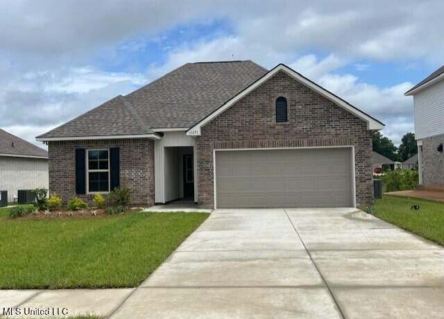 Property at 15075 Stockridge Dr, Gulfport, MS 39503, 3 beds, 2 baths