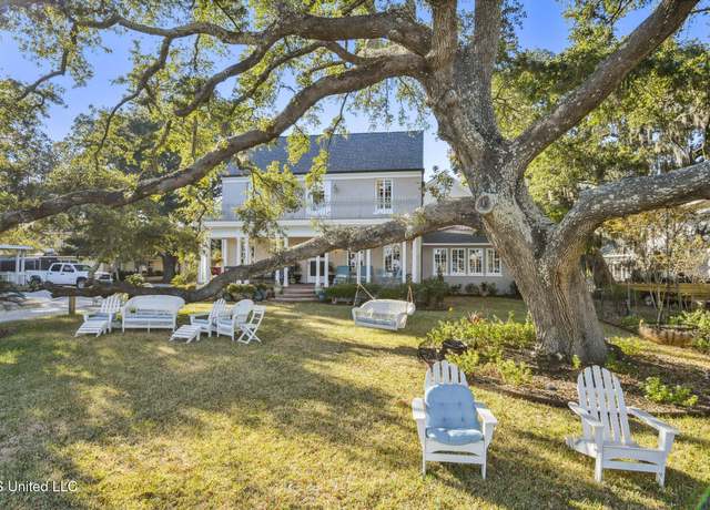 Property at 600 N Beach Blvd, Bay Saint Louis, MS 39520, 6 beds, 4.5 baths