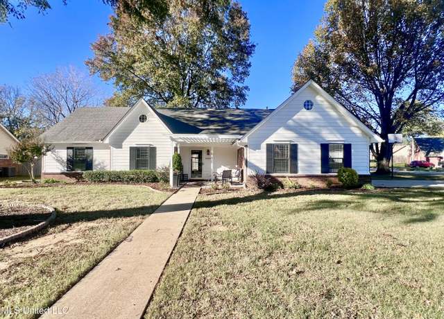 Property at 10202 Fox Run Dr, Olive Branch, MS 38654, 4 beds, 2 baths