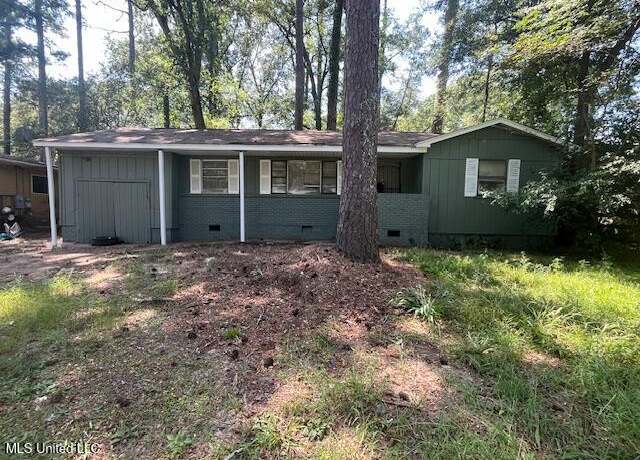 Property at 2365 Paden St, Jackson, MS 39204, 3 beds, 2 baths