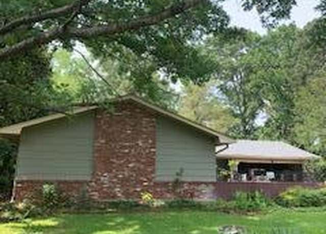 Property at 1030 Adkins Blvd, Jackson, MS 39211, 4 beds, 2 baths