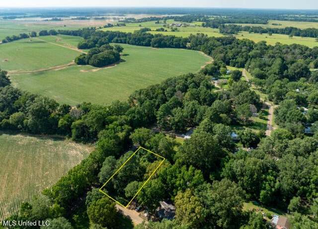 Property at 0 Debbie Dr, Canton, MS 39046