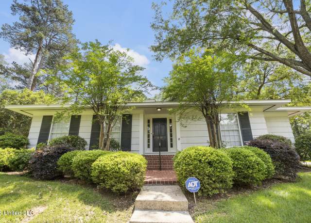 Property at 1401 Robert Dr, Jackson, MS 39211, 3 beds, 2 baths
