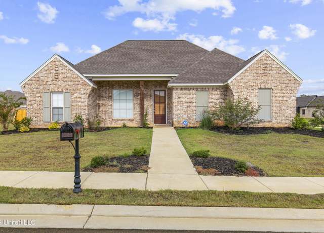 Property at 962 Glenwild Cir, Canton, MS 39046, 3 beds, 2 baths