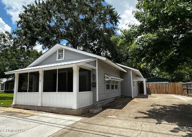 Property at 515 Krebs Ave, Pascagoula, MS 39567, 2 beds, 1.5 baths