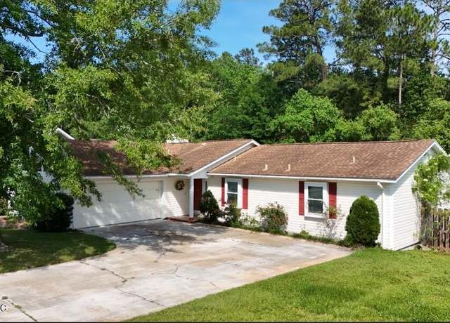 Property at 1334 Diller Rd, Ocean Springs, MS 39564, 3 beds, 2 baths