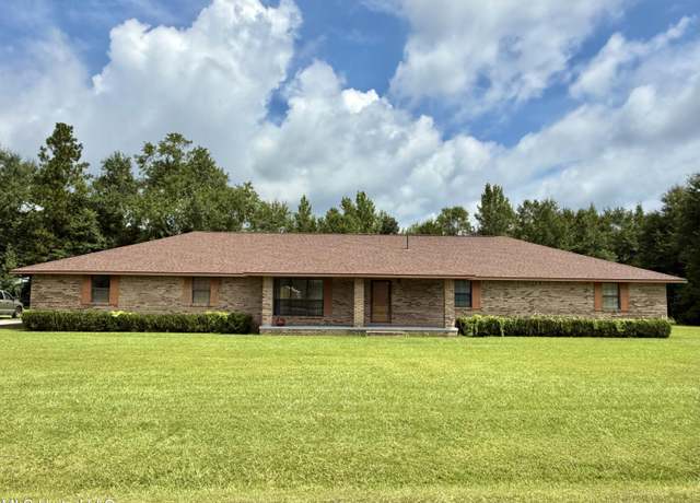 Property at 138 Clinton Lawrence Rd, Lucedale, MS 39452, 4 beds, 2.5 baths