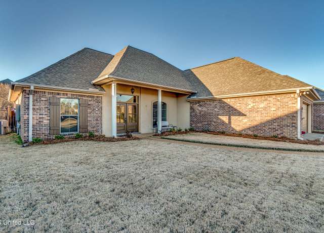 Property at 171 Tradition Pkwy, Flowood, MS 39232, 3 beds, 2 baths