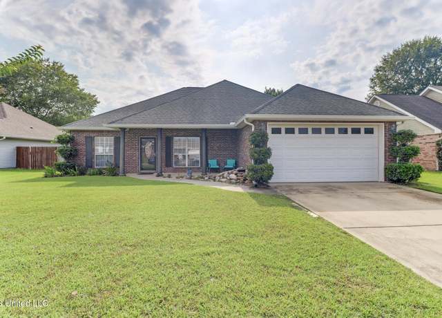 Property at 7621 Falcon Cir, Ocean Springs, MS 39564, 3 beds, 2 baths