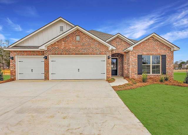 Property at 101 Saratoga Springs Ave, Clinton, MS 39056, 4 beds, 3 baths