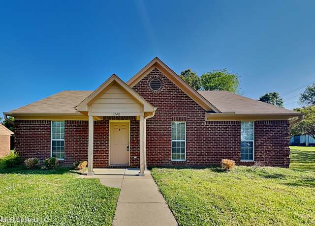 Property at 1748 Dorchester Dr, Southaven, MS 38671, 3 beds, 2 baths