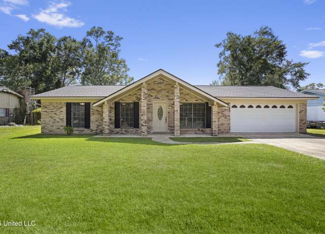 Property at 309 Jamaica Dr, Ocean Springs, MS 39564, 3 beds, 2 baths