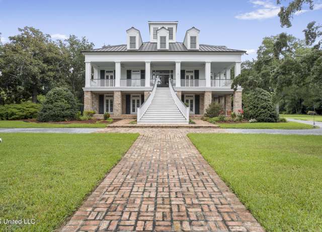 Property at 1011 E Beach Blvd, Pass Christian, MS 39571, 5 beds, 6.5 baths
