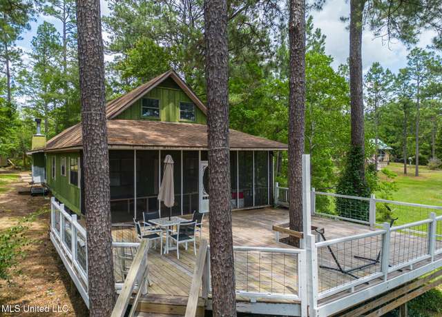 Property at 146 Maple Dr, Perkinston, MS 39573, 4 beds, 3 baths