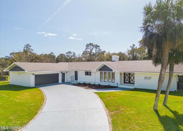 Property at 2637 Park View Dr, Biloxi, MS 39531, 5 beds, 3 baths