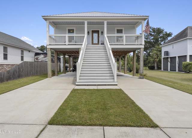 Property at 515 Trautman Ave, Long Beach, MS 39560, 3 beds, 2 baths