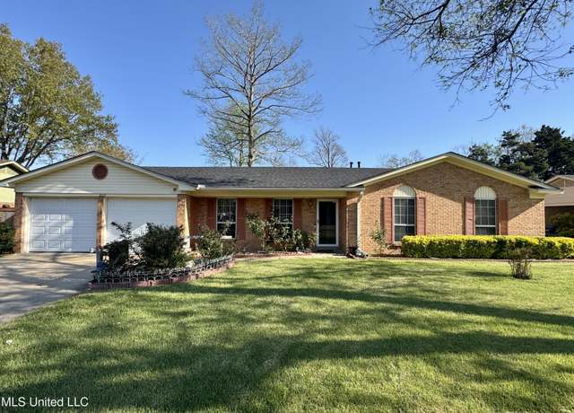 Property at 1612 College St, Cleveland, MS 38732, 4 beds, 3 baths