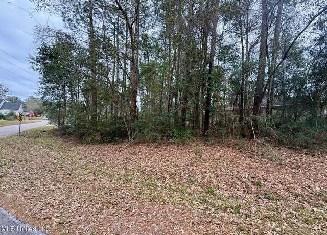 Property at 9560 Op La Way, Diamondhead, MS 39525
