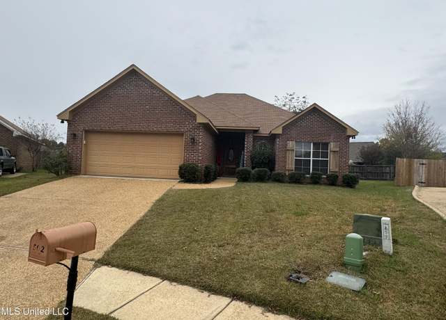Property at 502 Spring Hill Pl, Brandon, MS 39047, 3 beds, 2 baths