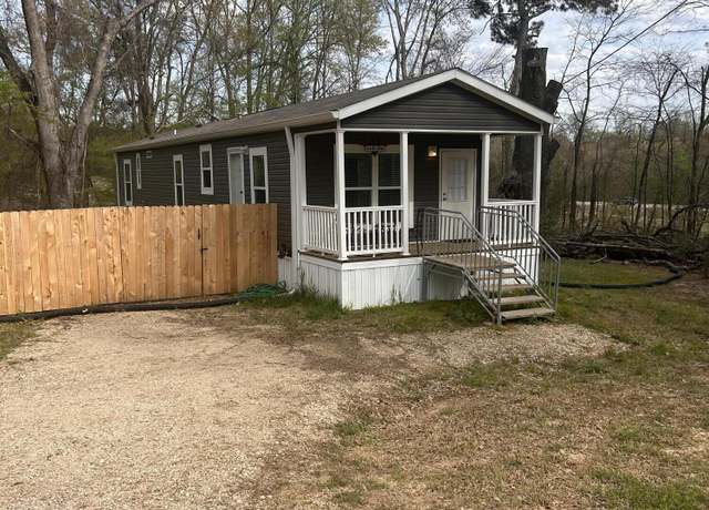 Property at 825 Riley Rd, Vicksburg, MS 39183, 2 beds, 2 baths