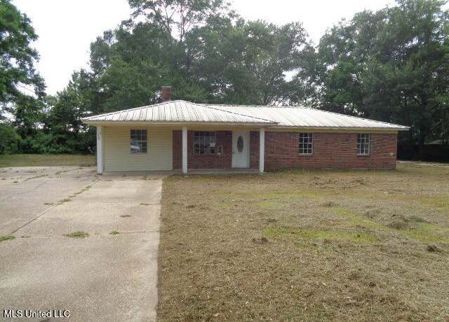 Property at 6301 Pioneer Trl, Moss Point, MS 39562, 4 beds, 2 baths