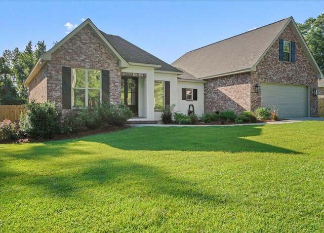 Property at 210 W Black Creek Rd, Sumrall, MS 39482, 4 beds, 3 baths