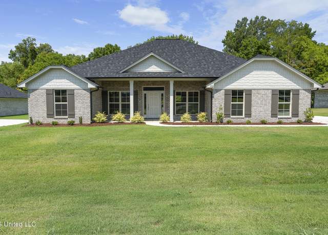 Property at 7723 Mary Mccoy Dr, Horn Lake, MS 38637, 4 beds, 2 baths