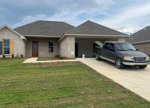 Property at 138 Madisonville Dr, Canton, MS 39046, 3 beds, 2 baths