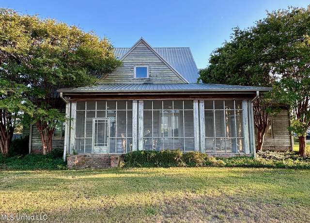 Property at 119 Mccain Rd, Cleveland, MS 38732, 5 beds, 4.5 baths