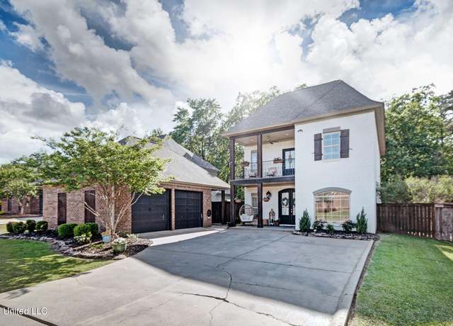 Property at 312 N Village Dr, Pearl, MS 39208, 3 beds, 2.5 baths