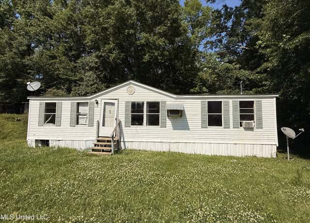 Property at 640 Heartwood Dr, Vicksburg, MS 39180, 3 beds, 2 baths