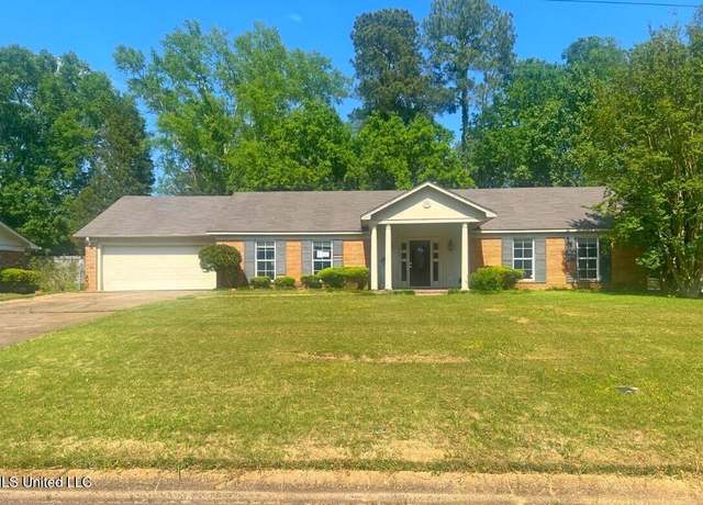 Property at 5846 Baxter Dr, Jackson, MS 39211, 3 beds, 2 baths