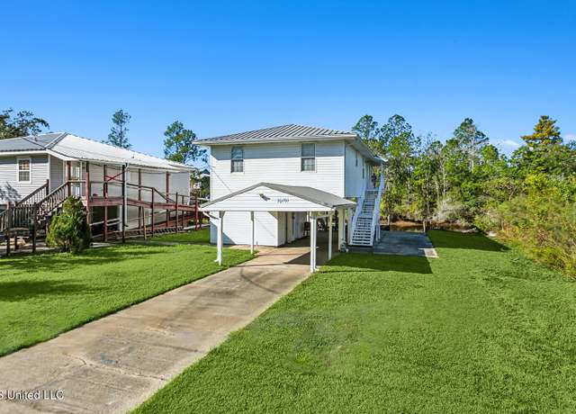 Property at 10191 Avenue D, Bay Saint Louis, MS 39520, 3 beds, 2 baths