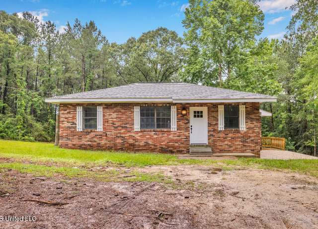 Property at 29 Summer Ln, Poplarville, MS 39470, 2 beds, 1 bath