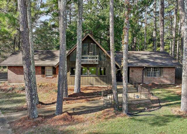 Property at 121 Yorkshire, Jackson, MS 39212, 3 beds, 2 baths