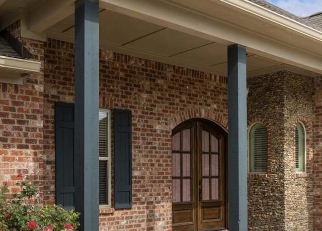 Property at 219 Bellamy Ct, Flowood, MS 39232, 4 beds, 2 baths