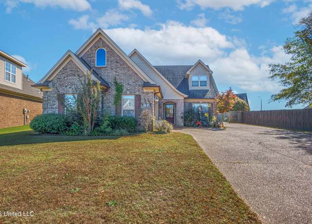 Property at 2723 Hill Valley Ln, Southaven, MS 38672, 4 beds, 3 baths