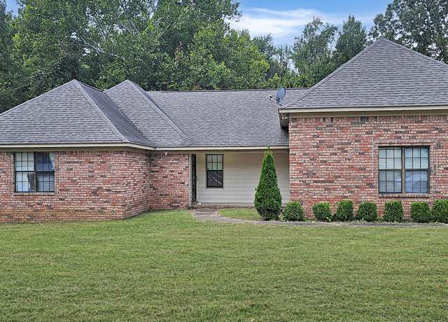 Property at 5547 Ingleside Dr, Horn Lake, MS 38637, 5 beds, 3.5 baths