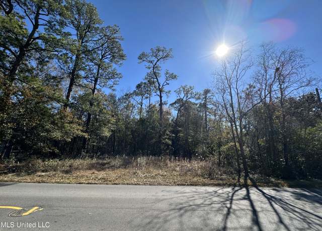 Property at 463 W Magnolia St, Gulfport, MS 39507