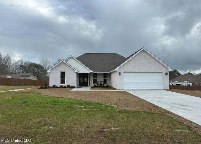 Property at 8 Cherry Bark Dr, Carriere, MS 39426, 3 beds, 2 baths