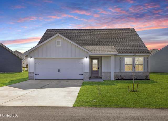 Property at 85060 Pohaku Dr, Diamondhead, MS 39525, 3 beds, 2 baths