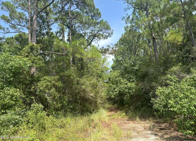 Property at 0 Duke St, Pass Christian, MS 39571