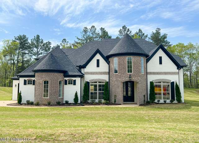 Property at 11317 Vicki's Ln, Olive Branch, MS 38654, 6 beds, 4.5 baths
