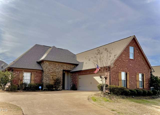 Property at 111 Emerald Dr, Brandon, MS 39047, 4 beds, 3 baths