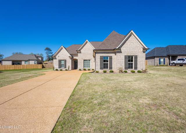 Property at 1815 Millers Cv, Nesbit, MS 38651, 4 beds, 2 baths