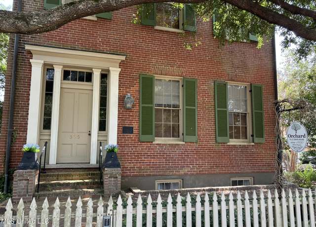 Property at 305 N Rankin St, Natchez, MS 39120, 5 beds, 5.5 baths